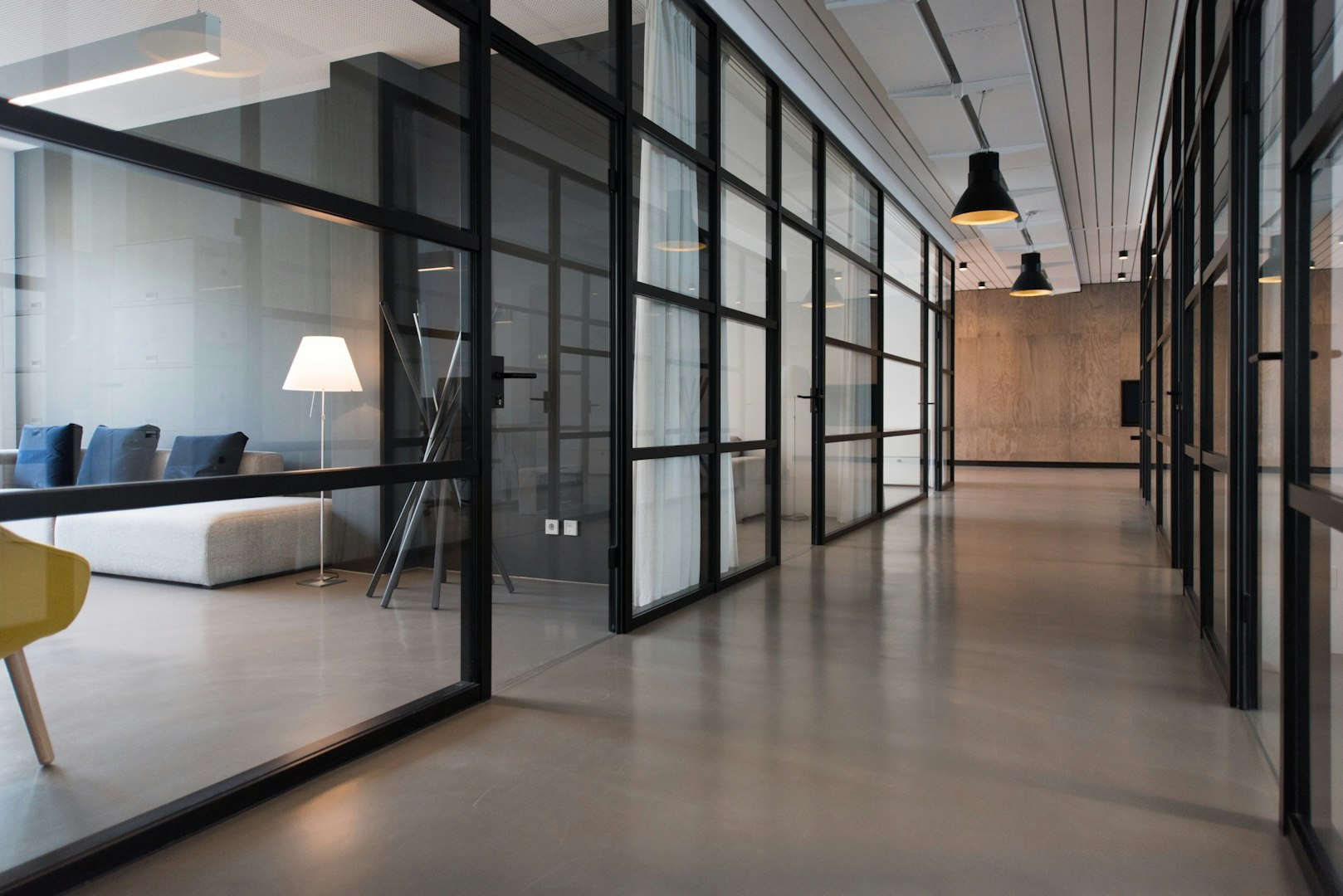 Window cleaning, Commercial cleaning